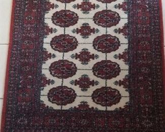 Karastan Rug - 2'10" x 4'
