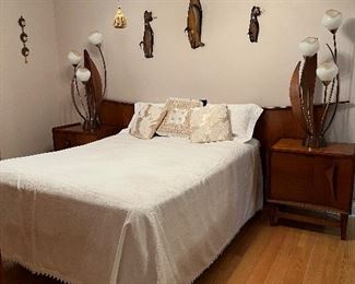 Mid century Modern Bedroom set