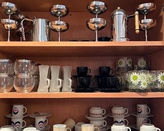 Mixture of Vintage & Mid Century Modern Glassware 