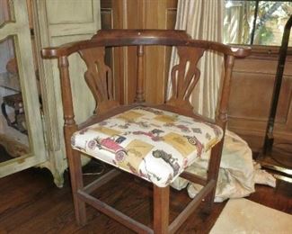 Antique maple Corner Armchair