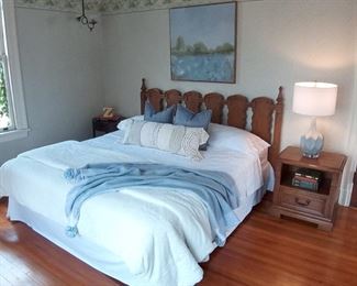 Queen bedroom set