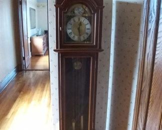 Grandfather clock (alternate view)
