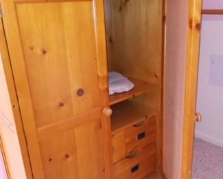 Armoire