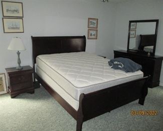 THIS IS ALMOST NEW BED, DRESSER, NIGHSTAND AND CHEST ALL ONE MONEY $300  MATTRESS $100
