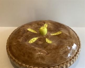 Pie ceramic container