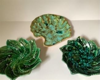 Pottery dishes