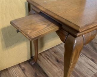 End table with sliding leafs