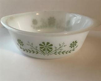 Glasbake green daisy dish