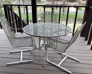 Table with 4 Chairs Outdoor Set 