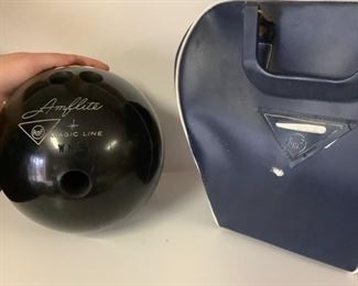 Amflite Bowling Ball with Case 