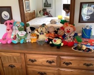 Pink Panther, Garfield, Snoopy, Charlie Brown, Alvin & more vintage stuffed animals