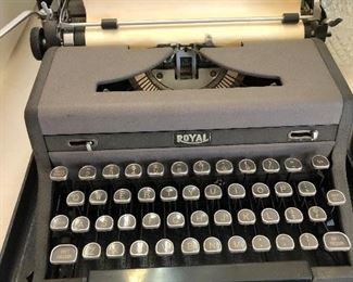 Royal Vintage Typewriter