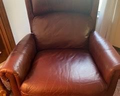 MATCHING LEATHER RECLINERS