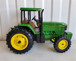 Over 40 vintage diecast John Deere & other tractors