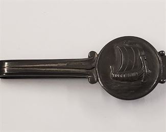 Sterling silver #50 tie bar designed by Harald Nielsen for Georg Jensen of Denmark. Tie bar bears the Georg Jensen mark used after 1945, and dates to the mid-20th century. 2.1" long.