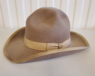 Vintage Resistol Cochise XXX Beaver Cowboy Hat. Grosgrain band and edge. No size tag. Purchased at Lou Taubert's, Casper Wyoming. Right off the ranch, needs to be cleaned.