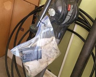 electric leaf blower and bag