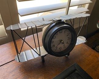 plane clock