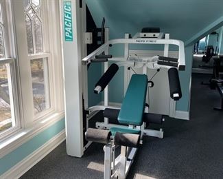 Pacific Fitness Del Mar Home Gym. Photo 2 of 3. 