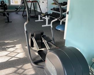 Precor EFX Elliptical Trainer. Photo 1 of 3. 