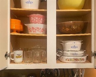Vintage Pyrex vintage Corningware 