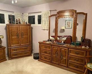 Master suite bedroom set costume jewelry oak chair hats