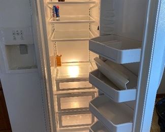 side by side refrgerator