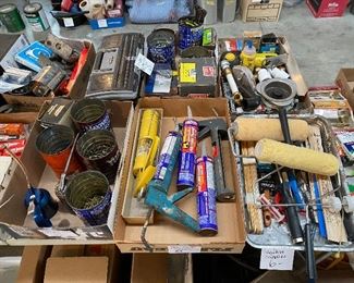 Assorted garage items