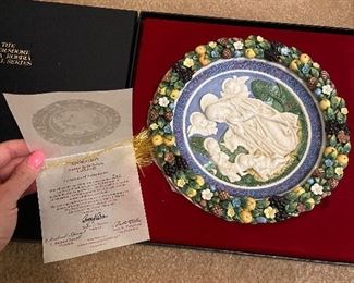 Della Robbia plate