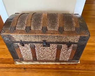 Old Dome Top Trunk