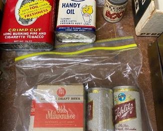 Advertising Tins/Schlitz Salt and Pepper Shakers