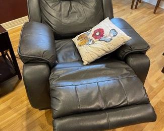 Southern Motion Powered Leather Recliner