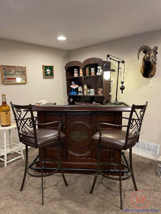 GUINNESS BEER Raised Panel Bar with Metal Footrest