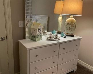 Standard Furniture Marilyn Panel Bedroom Set in Glossy White (Mirrored Dresser, King Size Bed, and Nightstand)