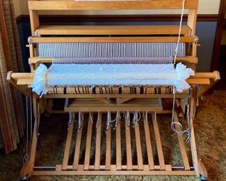 Schacht Mighty Wolf Floor Loom