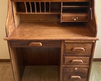 Winners Only Roll Top Desk