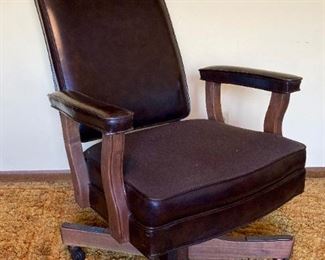 Vintage Executive Office Chair