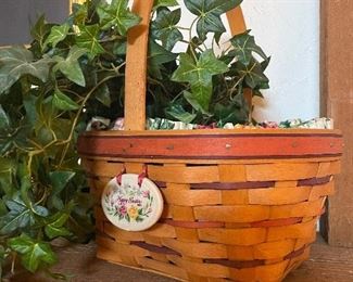 Large Selection of Longaberger Baskets!
