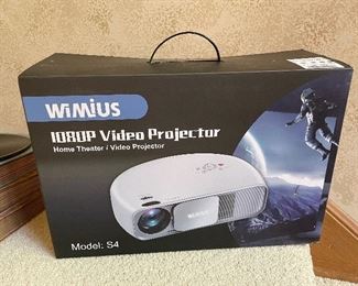 Wimius S4 Projector