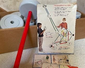 Vintage Questor Large Tinker Toys