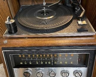 Magnavox Drum Console Stereo
