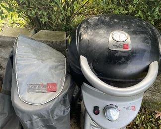 Charbroil Patio Bistro Tru Infared Barbeque