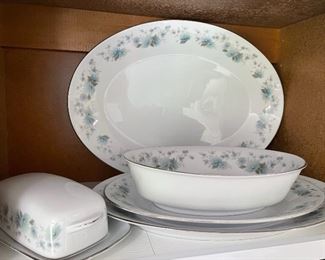 Fine China, Serve Ware