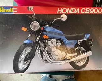 Revell Honda CB900F Model