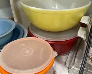 Mixing Bowls & Tupperware
