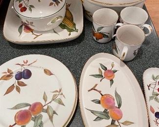 Royal Worcester Evesham