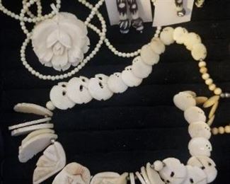 Great bone elephant necklace