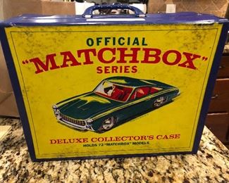 Matchbox Series tri-fold car case