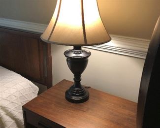 Bronze tone lamp