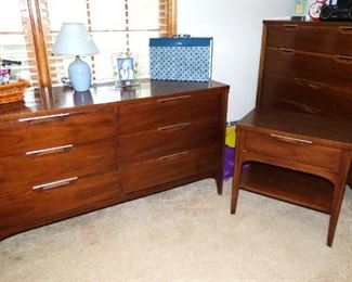 Mid Century Modern Kent-Coffey "Impact"  3 piece bedroom set